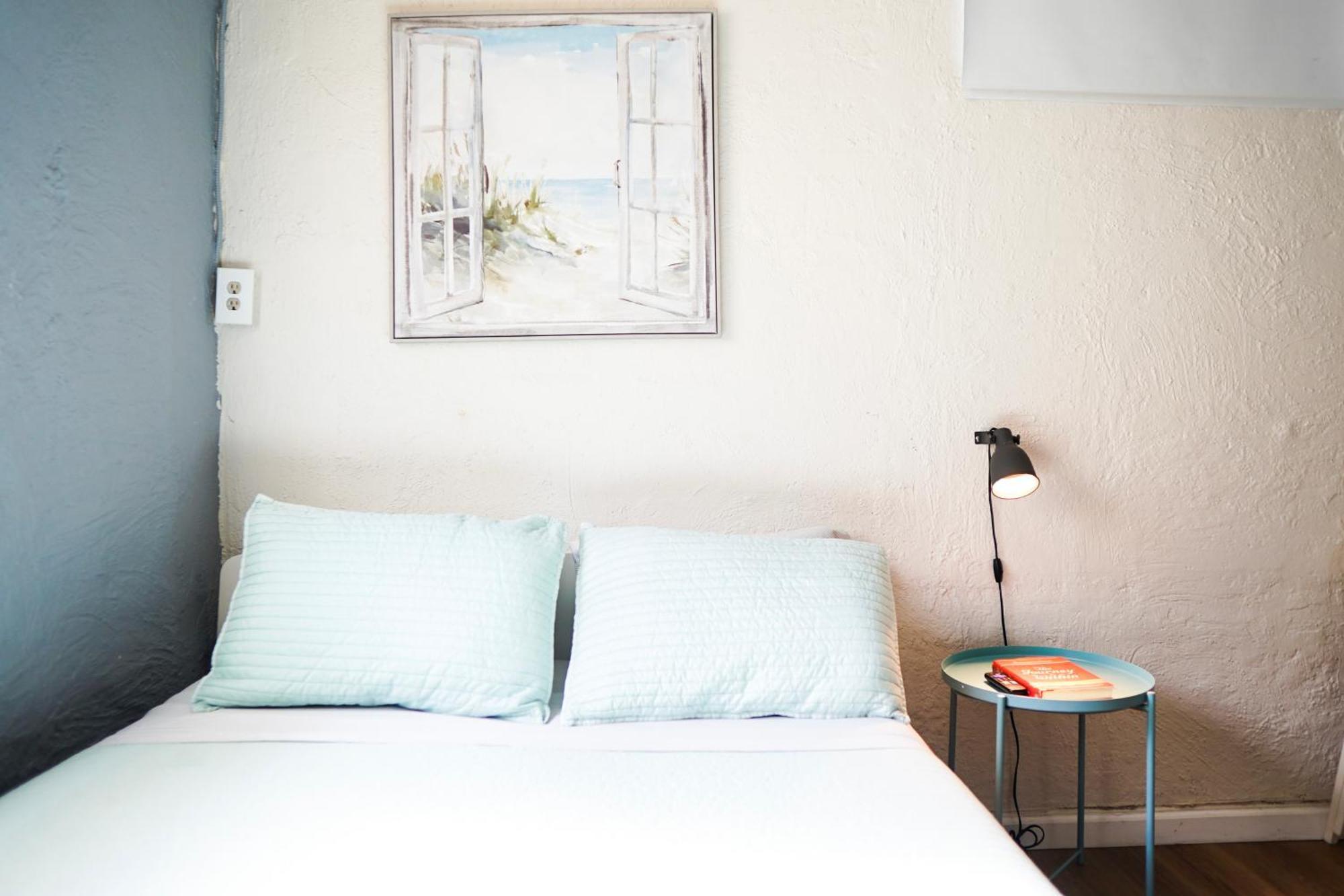 Tropical In Prime Airport Area Apartment *
